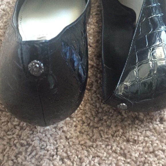 Anne Klein iflex black pumps size 8.5 - Picture 2 of 3